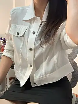 Snapshot of Annabody chatting on June 8, 8:58 am Annabody online show from June 8, 8:58 am