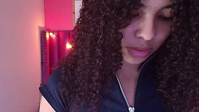 littleebonny online show from February 7, 7:38 pm