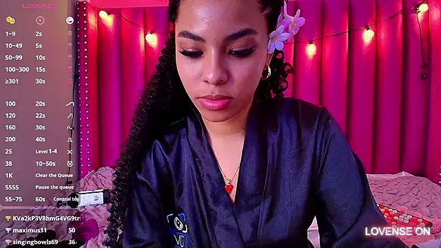 littleebonny online show from February 19, 7:48 pm