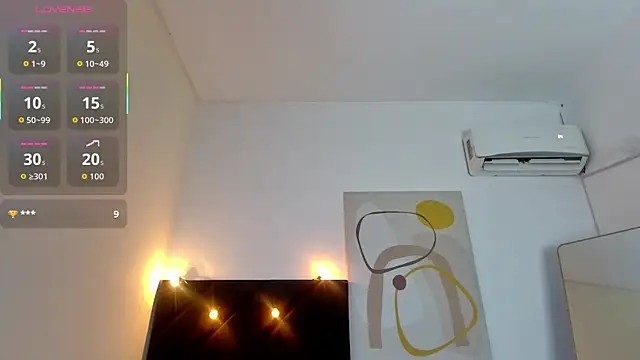 Snapshot of littleebonny chatting on May 19, 1:56 am littleebonny online show from May 19, 1:56 am