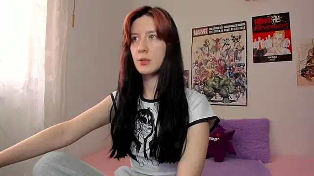 Snapshot of sunshine_girl9 chatting on March 6, 7:21 pm sunshine girl9 online show from March 6, 7:21 pm