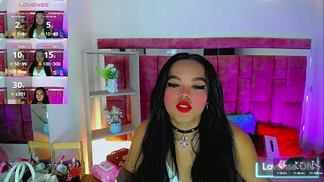 Snapshot of KayleighDreams_ chatting on June 6, 3:11 am KayleighDreams online show from June 6, 3:11 am