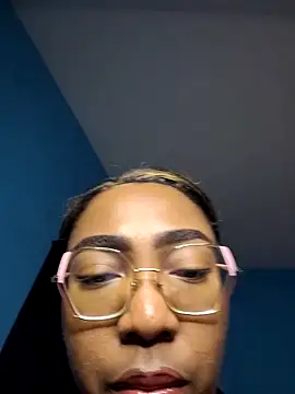 Snapshot of dirtyvictoria chatting on March 29, 7:36 pm dirtyvictoria online show from March 29, 7:36 pm