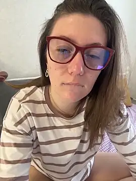BeatriceTender online show from May 1, 11:15 am
