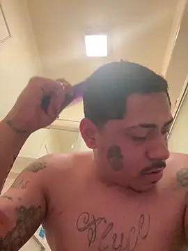 Snapshot of yuricosta1 chatting on March 2, 2:36 am yuricosta1 online show from March 2, 2:36 am