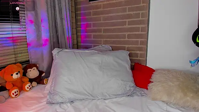 liam oficial02 online show from February 6, 2:38 am