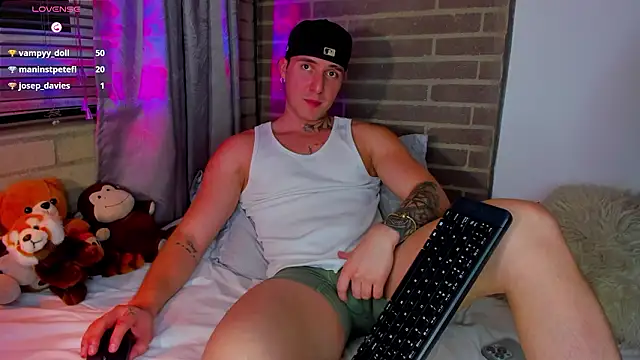 liam oficial02 online show from February 17, 1:46 am