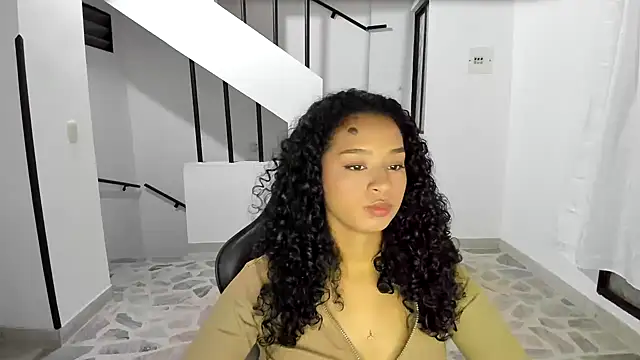 avellanatammy online show from January 23, 11:05 pm