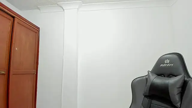 avellanatammy online show from September 18, 9:06 pm