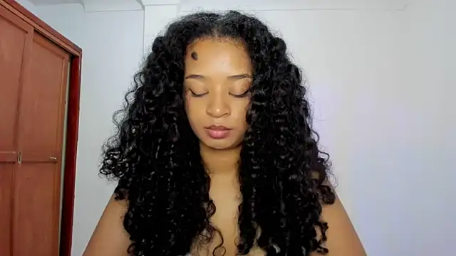 avellanatammy online show from November 28, 2:25 am