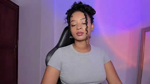 avellanatammy online show from February 24, 7:56 pm