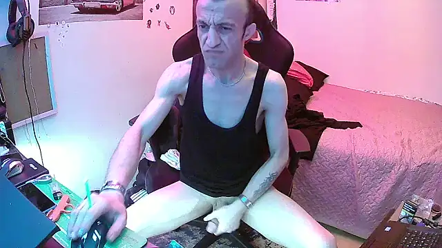 Snapshot of Aktorihann chatting on June 9, 1:50 am Aktorihann online show from June 9, 1:50 am
