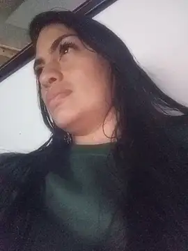 Snapshot of SamanthaBeke chatting on July 19, 2:37 am SamanthaBeke online show from July 19, 2:37 am