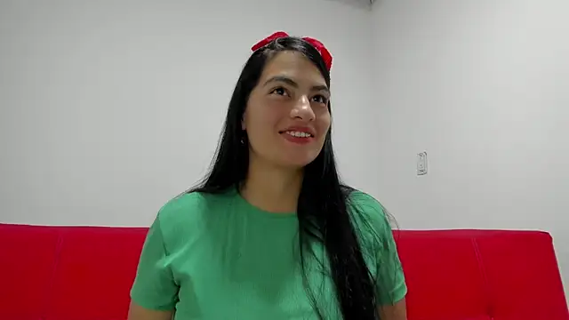 Snapshot of SamanthaBeke chatting on July 28, 3:35 am SamanthaBeke online show from July 28, 3:35 am