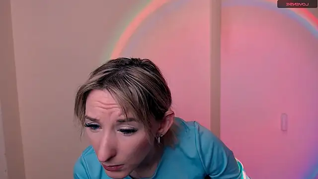 AmandaSell online show from May 3, 7:36 am
