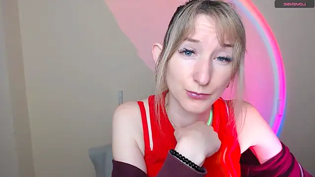 Snapshot of AmandaSell chatting on May 18, 6:30 am AmandaSell online show from May 18, 6:30 am