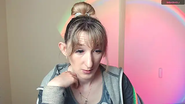Snapshot of AmandaSell chatting on May 22, 6:53 am AmandaSell online show from May 22, 6:53 am