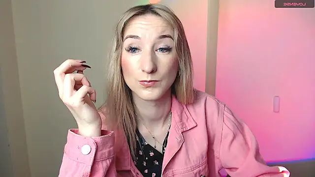 Snapshot of AmandaSell chatting on May 23, 7:13 am AmandaSell online show from May 23, 7:13 am
