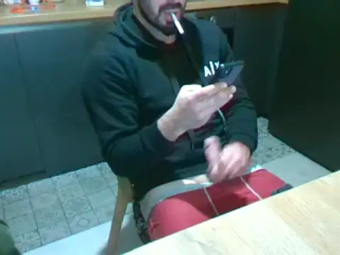 giorgakaci69 online show from December 9, 4:12 am