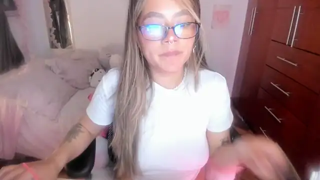 StephaniFox online show from February 13, 1:23 am