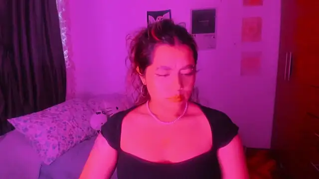 StephaniFox online show from May 5, 11:02 pm