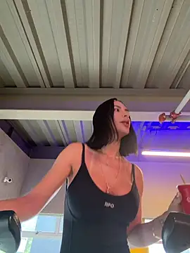 Snapshot of Dj_scarlettmorreti chatting on May 28, 3:53 pm Dj scarlettmorreti online show from May 28, 3:53 pm