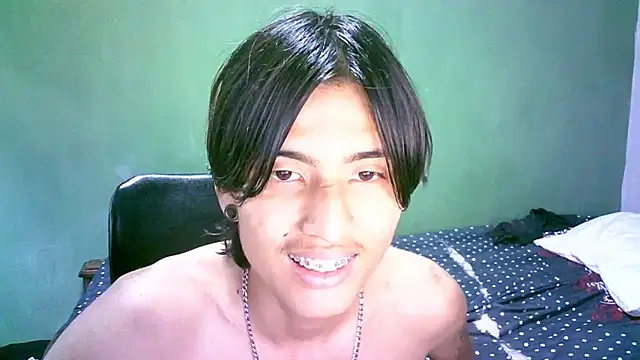 Snapshot of Luchitodiaz6969 chatting on September 12, 6:30 pm Luchitodiaz6969 online show from September 12, 6:30 pm