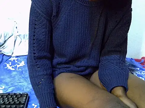 Snapshot of heather_savage chatting on November 6, 3:57 pm heather savage online show from November 6, 3:57 pm