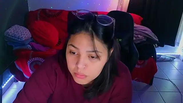 Snapshot of miacanela_xo chatting on December 3, 2:30 am miacanela xo online show from December 3, 2:30 am