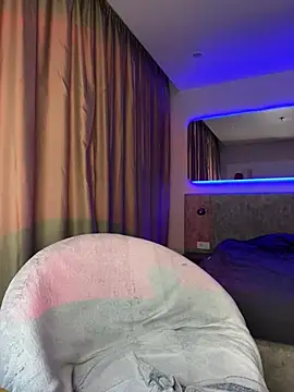 Melisa Ester online show from February 8, 5:50 pm