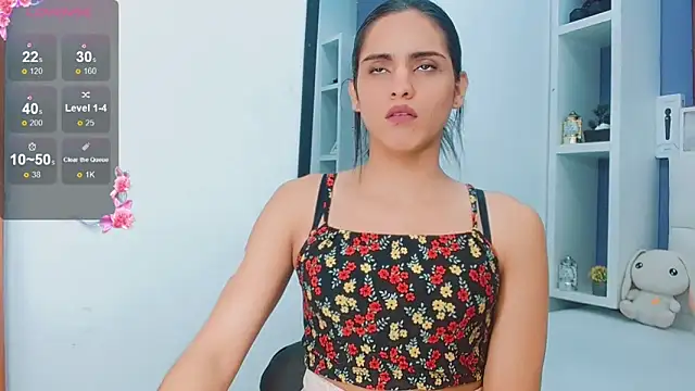 Snapshot of valentina_princess_ chatting on February 19, 5:49 am valentina princess online show from February 19, 5:49 am