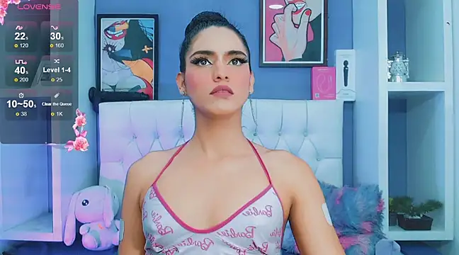 Snapshot of valentina_princess_ chatting on March 7, 3:18 pm valentina princess online show from March 7, 3:18 pm