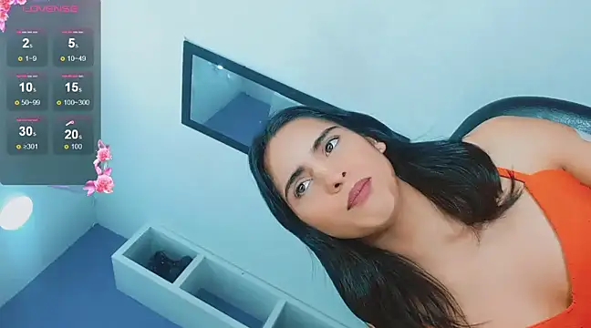 Snapshot of valentina_princess_ chatting on March 13, 7:53 am valentina princess online show from March 13, 7:53 am