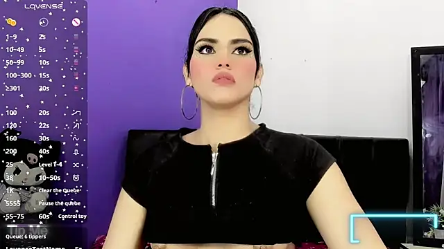 Snapshot of valentina_princess_ chatting on October 29, 5:47 pm valentina princess online show from October 29, 5:47 pm