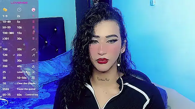 Snapshot of kinverly_sexyx chatting on May 28, 4:21 am kinverly sexyx online show from May 28, 4:21 am