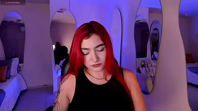 ViolettCastel online show from September 30, 6:46 pm