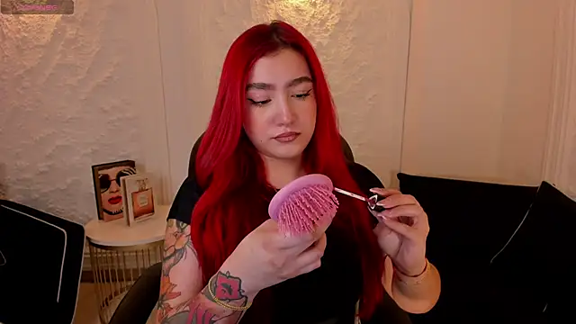 ViolettCastel online show from October 15, 7:03 pm