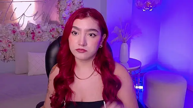 ViolettCastel online show from November 20, 7:13 pm