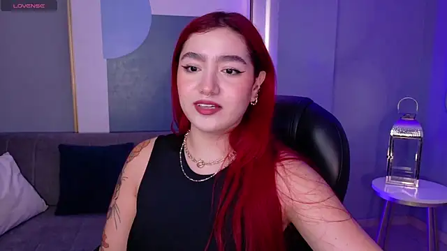 Snapshot of ViolettCastel chatting on January 6, 6:55 pm ViolettCastel online show from January 6, 6:55 pm