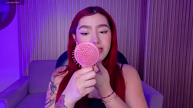 Snapshot of ViolettCastel chatting on January 11, 4:34 pm ViolettCastel online show from January 11, 4:34 pm