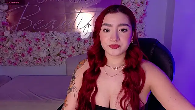 Snapshot of ViolettCastel chatting on January 16, 7:29 pm ViolettCastel online show from January 16, 7:29 pm