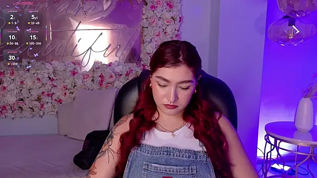 Snapshot of ViolettCastel chatting on February 15, 4:14 pm ViolettCastel online show from February 15, 4:14 pm