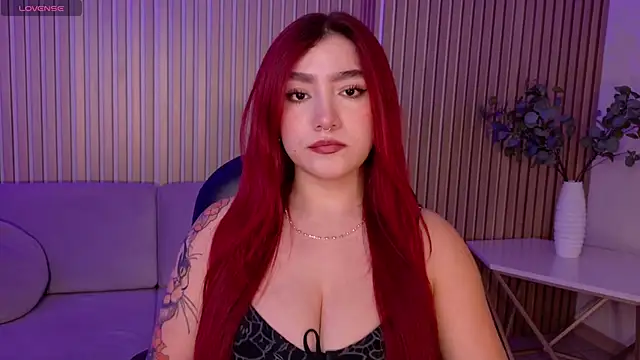 Snapshot of ViolettCastel chatting on February 20, 7:14 pm ViolettCastel online show from February 20, 7:14 pm