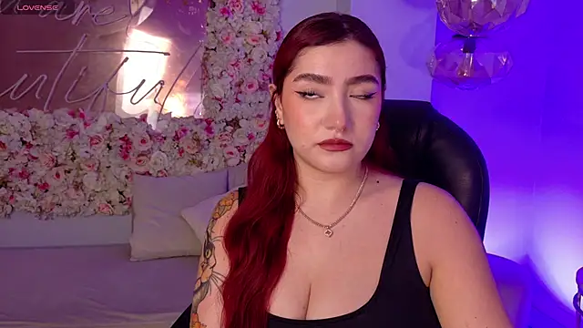 Snapshot of ViolettCastel chatting on March 1, 5:04 pm ViolettCastel online show from March 1, 5:04 pm