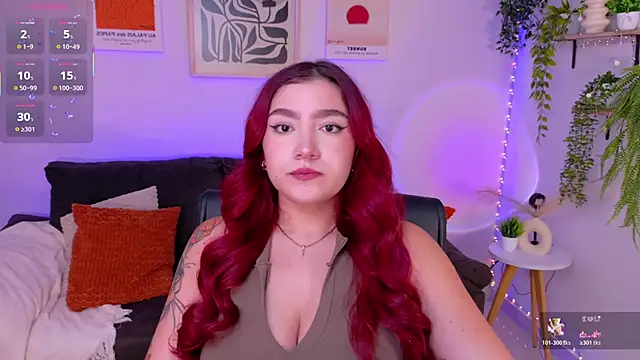 Snapshot of ViolettCastel chatting on May 19, 8:04 pm ViolettCastel online show from May 19, 8:04 pm