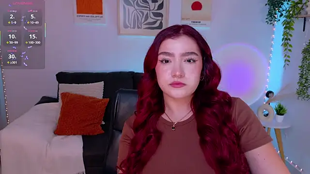 Snapshot of ViolettCastel chatting on June 21, 12:13 am ViolettCastel online show from June 21, 12:13 am