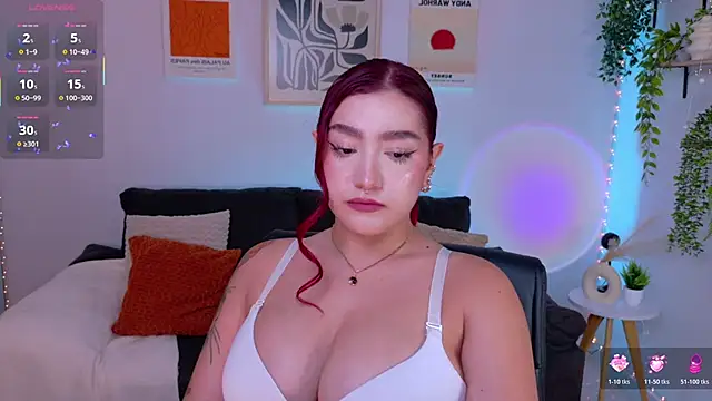 Snapshot of ViolettCastel chatting on June 21, 11:07 pm ViolettCastel online show from June 21, 11:07 pm