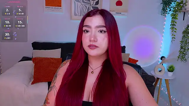 Snapshot of ViolettCastel chatting on June 23, 12:08 am ViolettCastel online show from June 23, 12:08 am