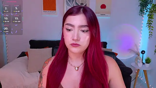 Snapshot of ViolettCastel chatting on July 5, 12:28 am ViolettCastel online show from July 5, 12:28 am