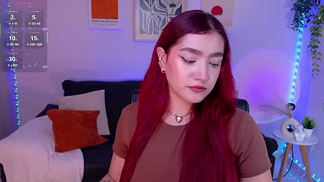 Snapshot of ViolettCastel chatting on July 10, 12:37 am ViolettCastel online show from July 10, 12:37 am